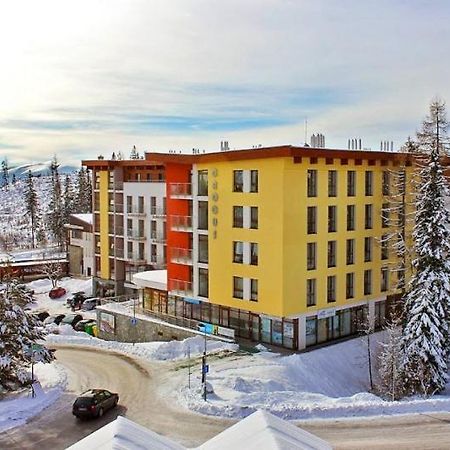 Apartment With Mountain View In Hotel Crocus, Štrbské Pleso Eksteriør bilde