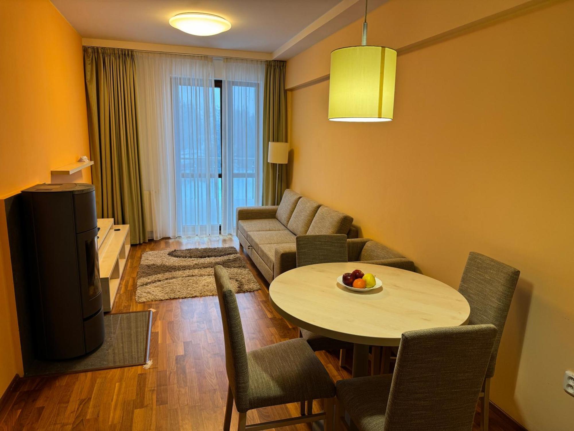 Apartment With Mountain View In Hotel Crocus, Štrbské Pleso Eksteriør bilde