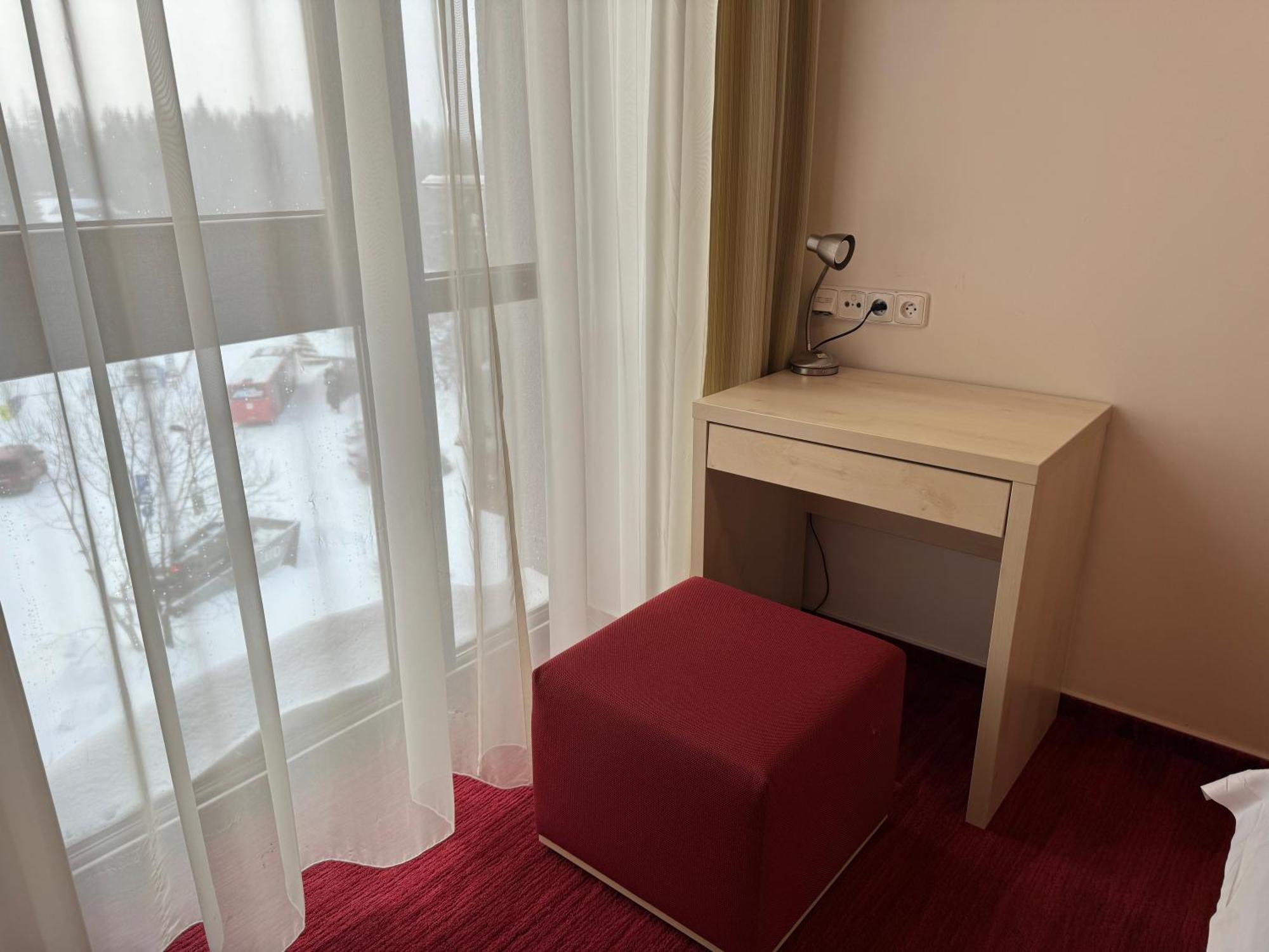 Apartment With Mountain View In Hotel Crocus, Štrbské Pleso Eksteriør bilde