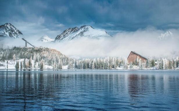 Apartment With Mountain View In Hotel Crocus, Štrbské Pleso Eksteriør bilde