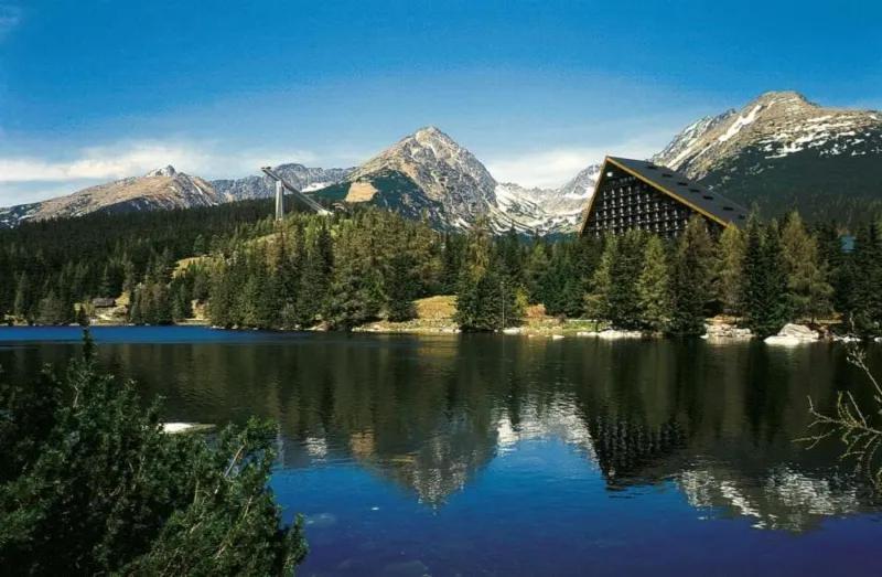 Apartment With Mountain View In Hotel Crocus, Štrbské Pleso Eksteriør bilde