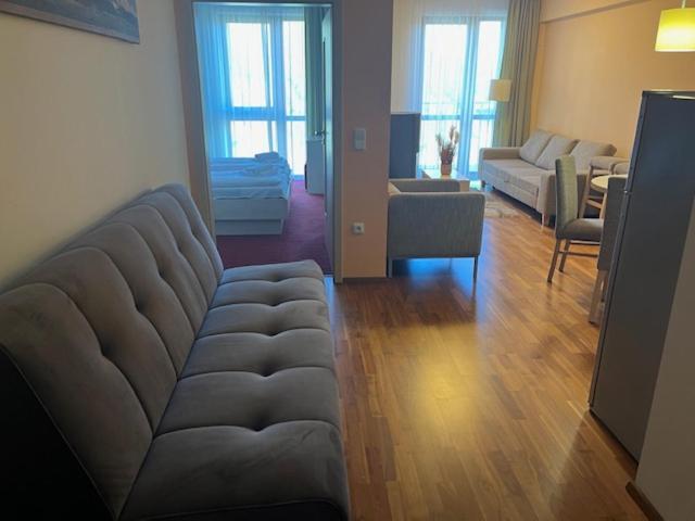 Apartment With Mountain View In Hotel Crocus, Štrbské Pleso Eksteriør bilde